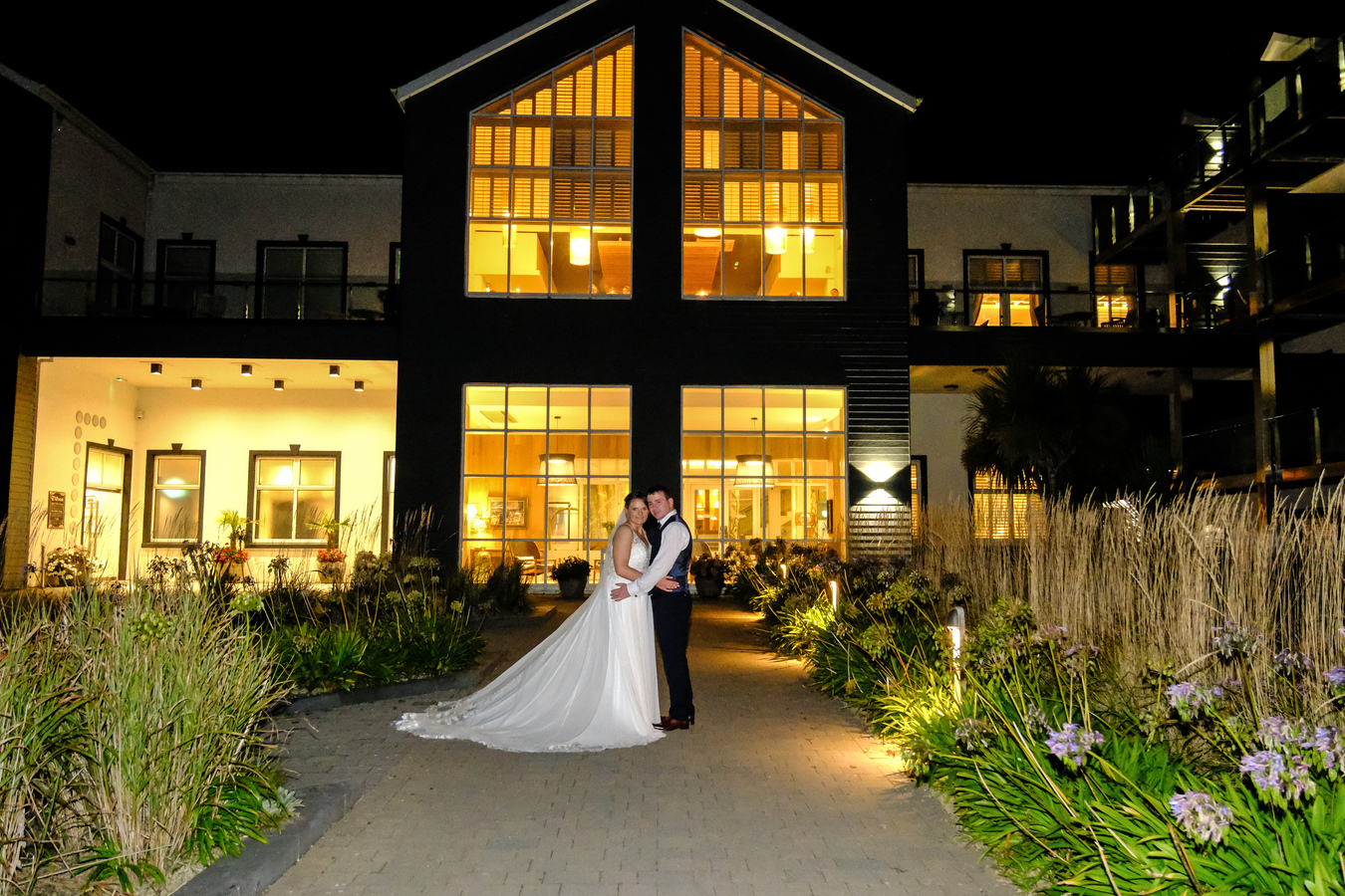 120241023_0802.jpg ( Frances and Chris) 120241023 0802